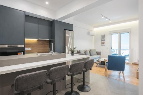 City Vibes Stylish 2BR and a Stunning Balcony