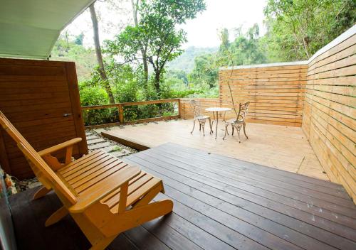 Balkón nebo terasa v ubytování 岩川森林民宿 Springcreek B&B