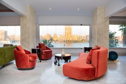 Luxurious 3BR Apartment with Stunning Nile Views