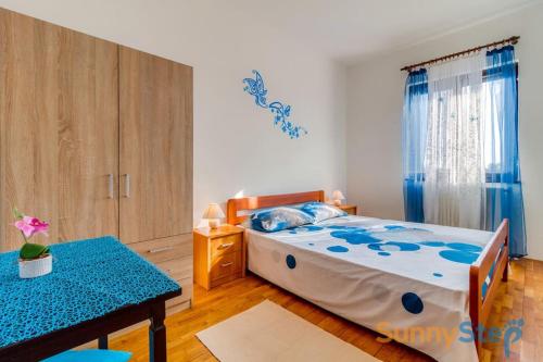 Voodi või voodid majutusasutuse Apartment with a private POOL toas