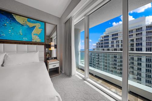 Katil atau katil-katil dalam bilik di Beachfront Condo Fort Lauderdale
