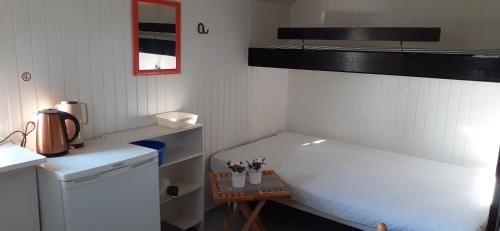 Kuchyň nebo kuchyňský kout v ubytování Kongsøre camping, små og store hytter