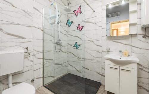 Φωτογραφία από το άλμπουμ του 3 Bedroom Nice Home In Naglici σε Kostel