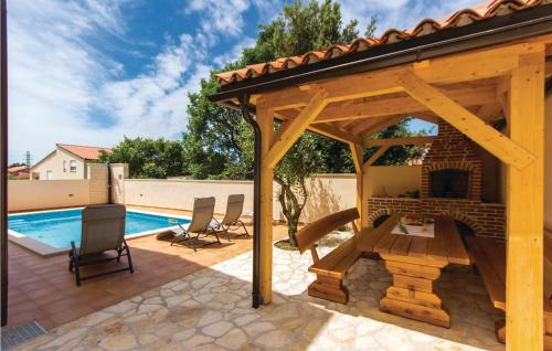 Hồ bơi trong/gần Holiday Home Betiga 06