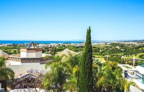Zdjęcie z galerii obiektu Exclusivo apartamento en Los Flamingos Golf w mieście Estepona