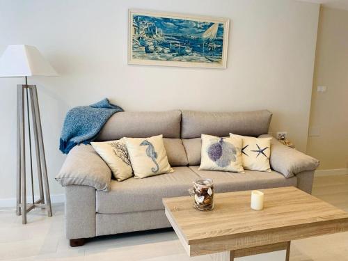 Zdjęcie z galerii obiektu Bonito Apartamento 2hab. 2 baños w mieście Benalmádena