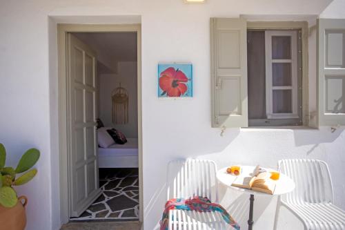 Gallery image of Sing and Blossom Accommodation in Mýkonos City