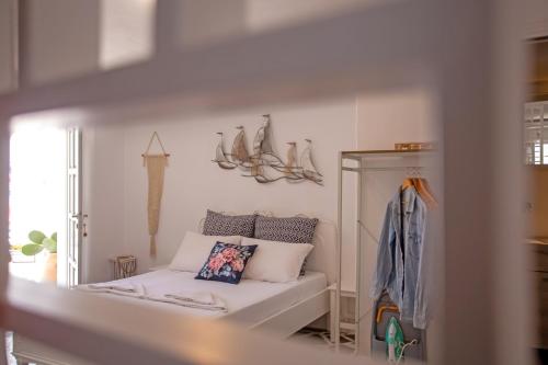 Gallery image of Sing and Blossom Accommodation in Mýkonos City