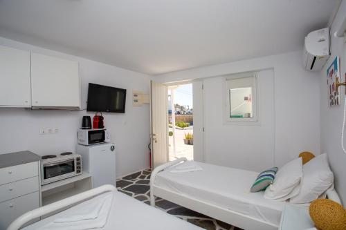 Gallery image of Sing and Blossom Accommodation in Mýkonos City