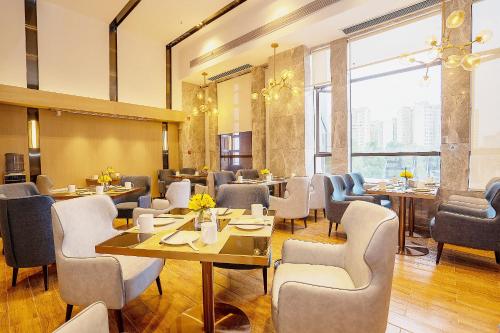 Gallery image of Echarm Hotel Guiyang Huaxi Branch in Guiyang