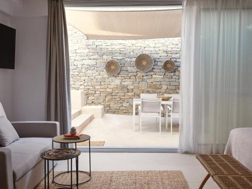Mando Seaside Villa