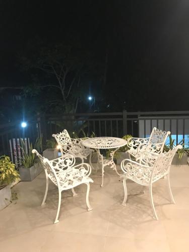 Gambar di galeri bagi Sri White Villa Airport Boutique Hotel di Katunayaka