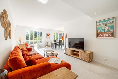 LE GRAND BOIS élégant et chaleureux avec balcon, au calme et à deux pas du centre-ville