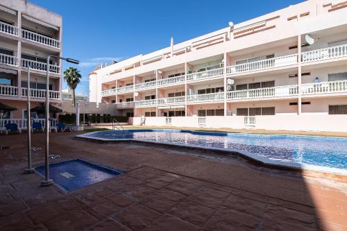 Бассейн в Parque dos Reis Apartment 2 или поблизости