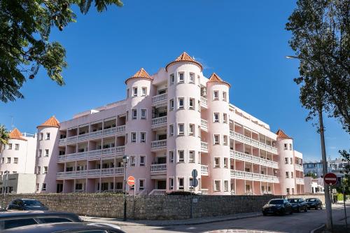 Здание апартаментов/квартиры