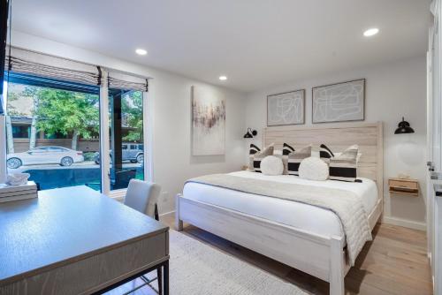 Renovated 2 BR Aspen Condo Ski-in out photo 2