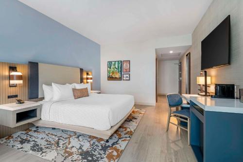 Cambria Hotel Austin Downtown Image