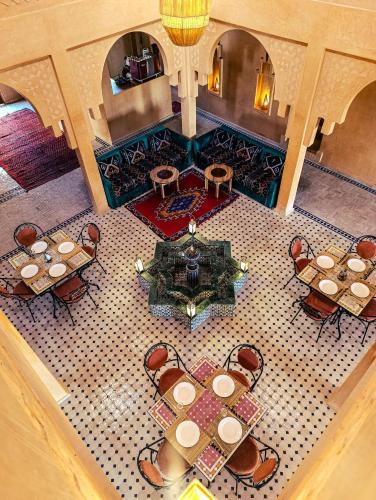 Restaurace v ubytování Hotel Kasbah Riad Amnir