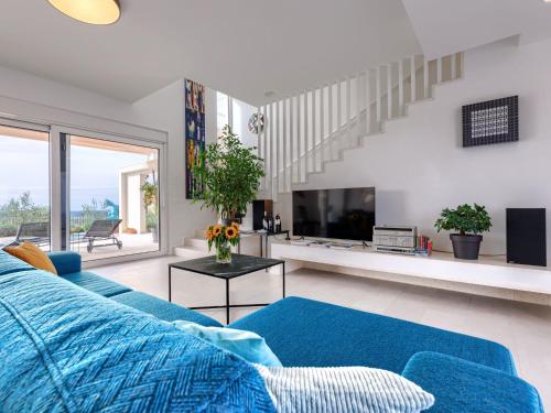 Χώρος καθιστικού στο Villa Aponia by Interhome
