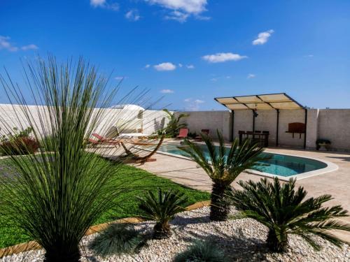 Bazén v ubytování Villa Incoronata New Dependance by Interhome nebo v jeho okolí