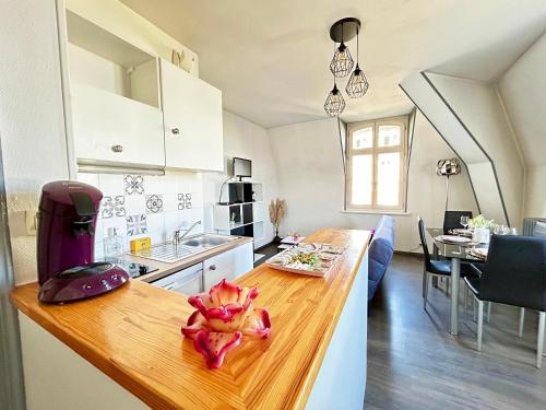 Le Cerez, central et atypique