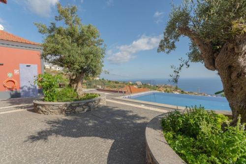 Villa Miradouro da Baleia (Heated Pool optional)