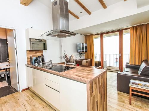 Kuchyň nebo kuchyňský kout v ubytování Apartment Emma-6 by Interhome