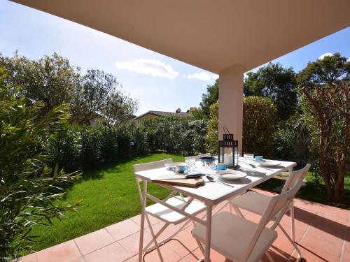 Zahrada ubytování Holiday Home Mirto Marino-10 by Interhome