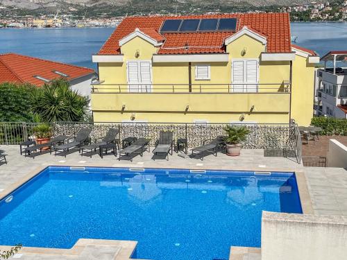Piscina a Villa Luna o a prop