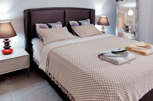 Ein Bett oder Betten in einem Zimmer der Unterkunft Thalassa Big Studio