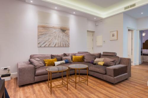 Centro Luxe 3 Rooms