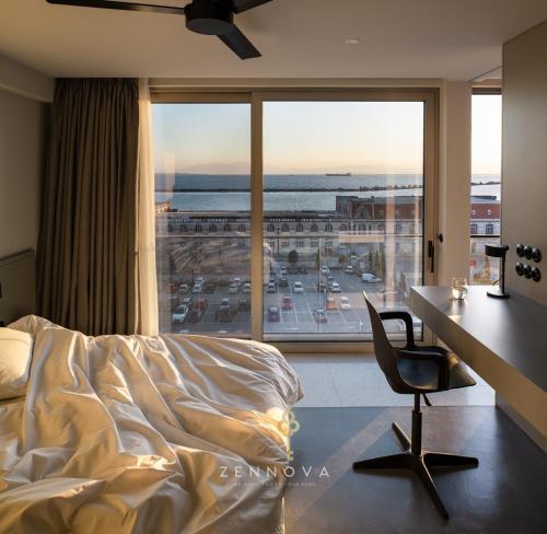 Nero Luxury Suites by Zennova