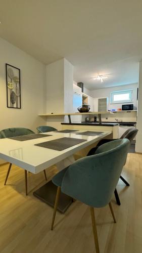 Imagen de la galería de City Apartement Linz für 5 Gäste mit self-checkin und Küche, en Linz