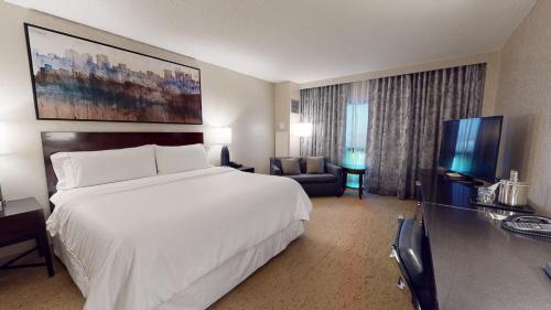TV a/nebo společenská místnost v ubytování The Westin Southfield Detroit
