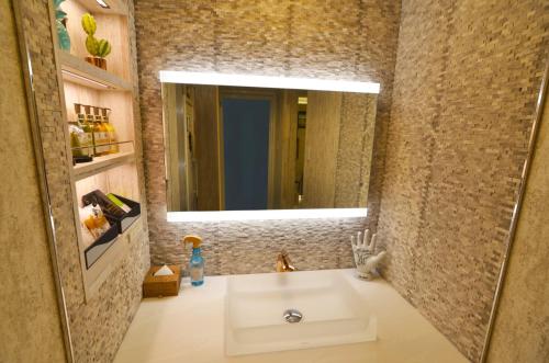Un baño de Hotel ZALA