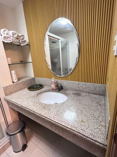 Баня в 514,Bristle Ridge Condominium, Baguio City
