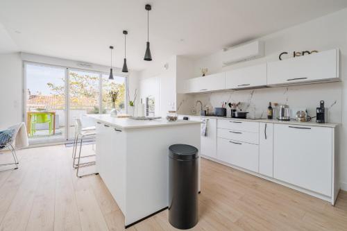 Afbeelding uit fotogalerij van Le Van Gogh - Bel appt pour 5 à Blagnac in Blagnac