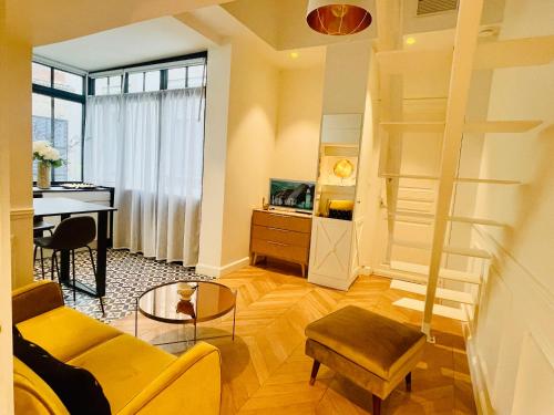 Appartements de charme du Général Leclerc - Place d'Erlon - Hypercentre - Gare - Reims