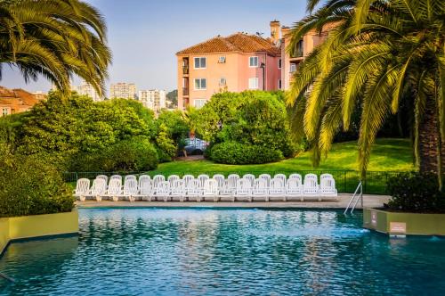 A piscina localizada em Hippocampus Resort & Spa ou nos arredores