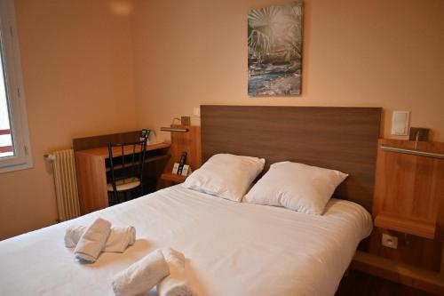 Gallery image of L'auberge d'Alex in Arzacq-Arraziguet