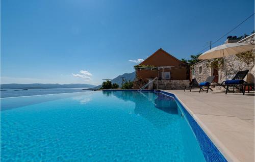 Two-Bedroom Holiday Home In Mokalo