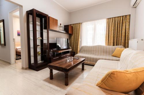 Alimos Apartment