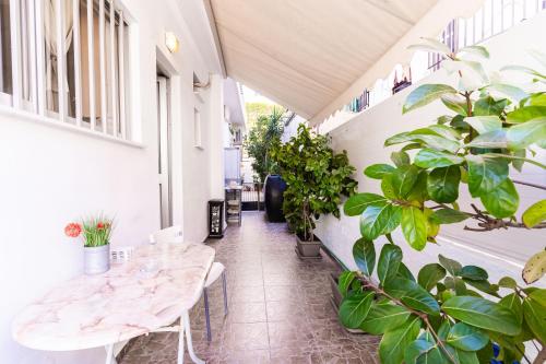 Alimos Apartment