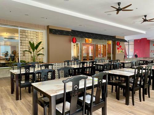 Εστιατόριο ή άλλο μέρος για φαγητό στο The Podium-Studio-Free 1 Parking-6 Pax-D323B