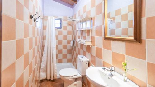 Kúpeľňa v ubytovaní Casa Tobalo Almachar by Ruralidays