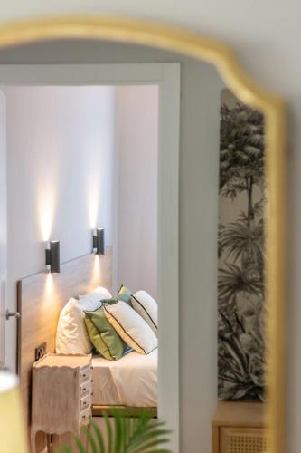 Cervantes Luxury Apartment photo 14