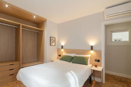 Cervantes Luxury Apartment photo 16