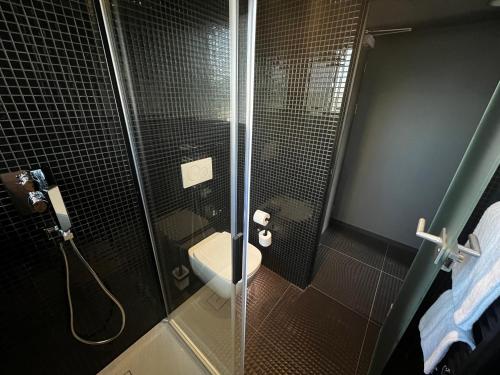 Koupelna v ubytování Hotel Praha Liberec