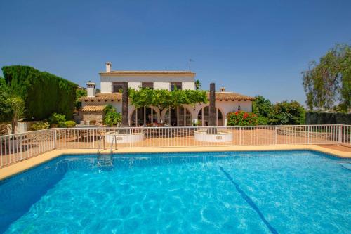 Villa Rocky - Plusholidays