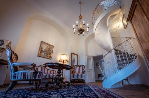 Ruang duduk di Hotel Schloss Dürnstein